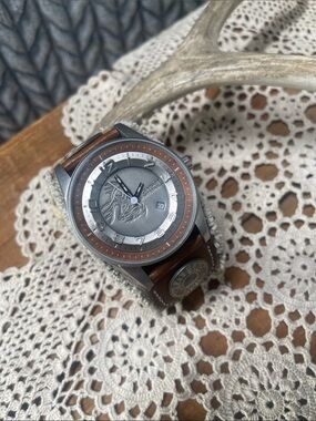 Legendary whitetail men’s watch